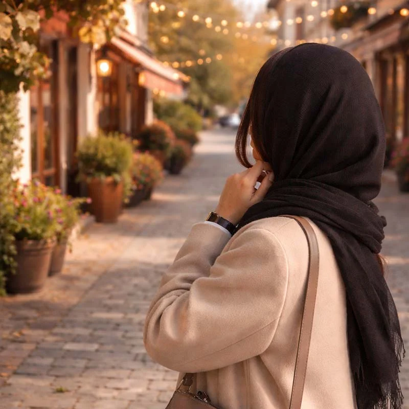 پریا آزادبخش – 21 ساله